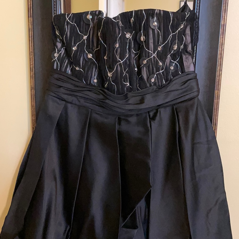 Black Alice + Olivia Strapless Dress - Picture 2 of 15